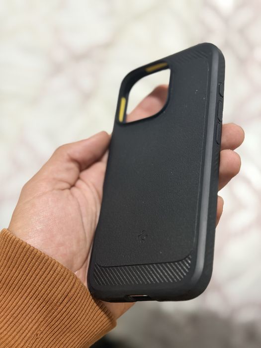 Capa Spigen iphone 16 Pro