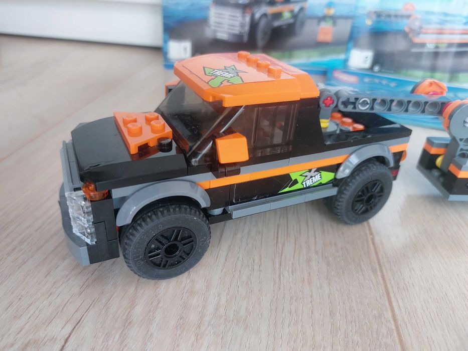 Lego City 60085 motorówka, auto terenowe z przyczepą