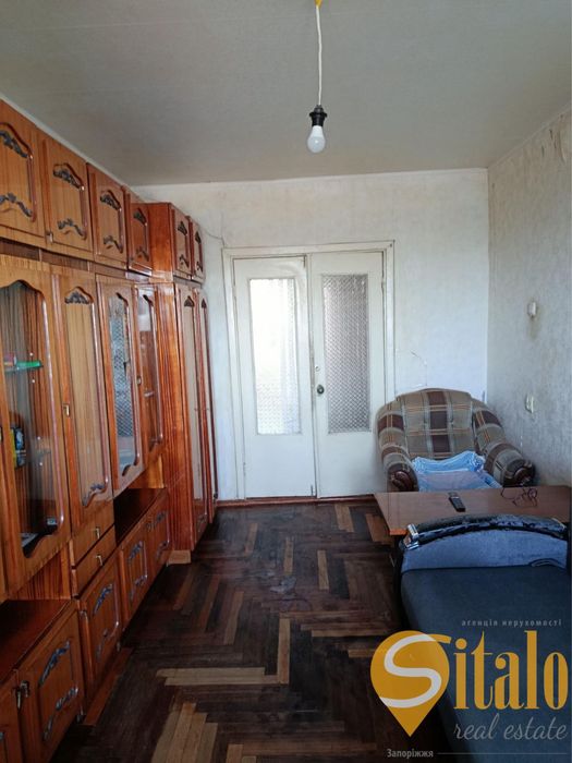 Продаж 4- кімнатної квартири в Осипенківському мікрорайоні!