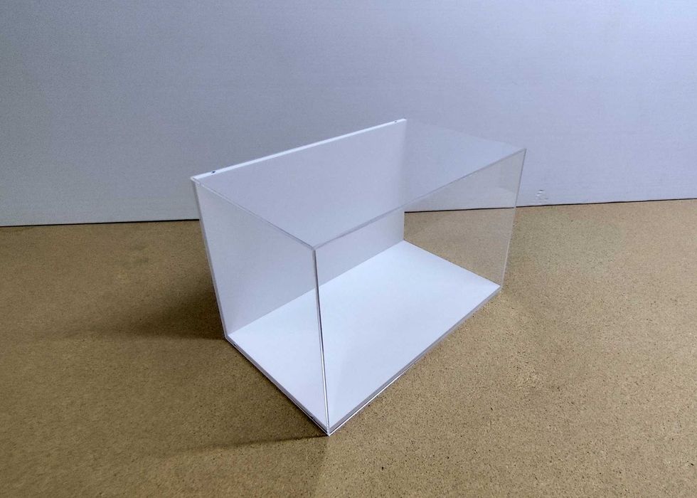 caixa acrílico bonecos