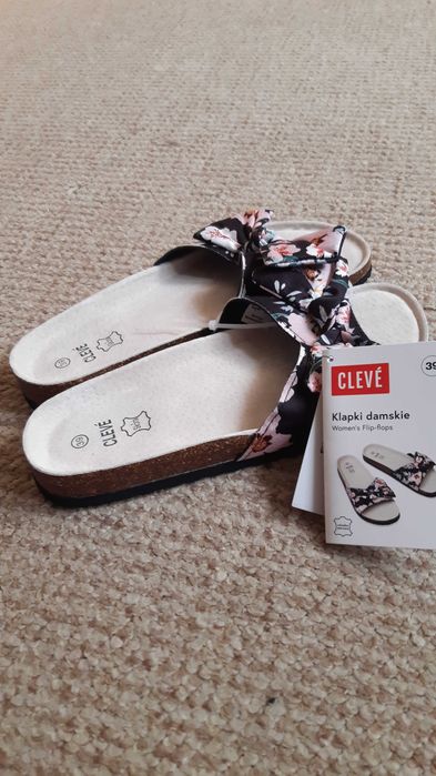 Nowe klapki damskie 39 skórzana wkładka Cleve