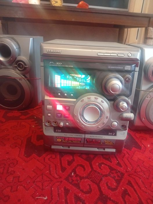 Продам музыкальный центр Самсунг