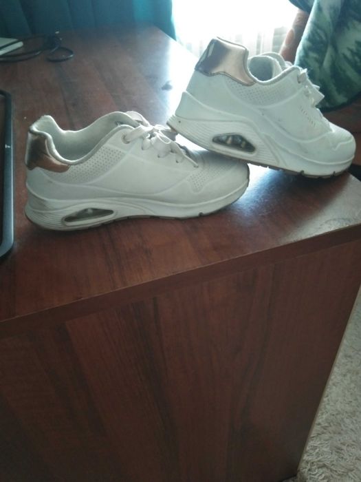 Кросівки skechers
