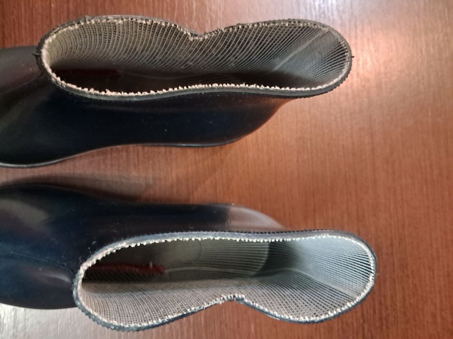 Резиновые полусапожки, по стельке 24