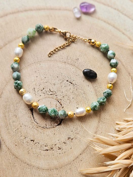 Bransoletka z pereł i zielonego jadeitu