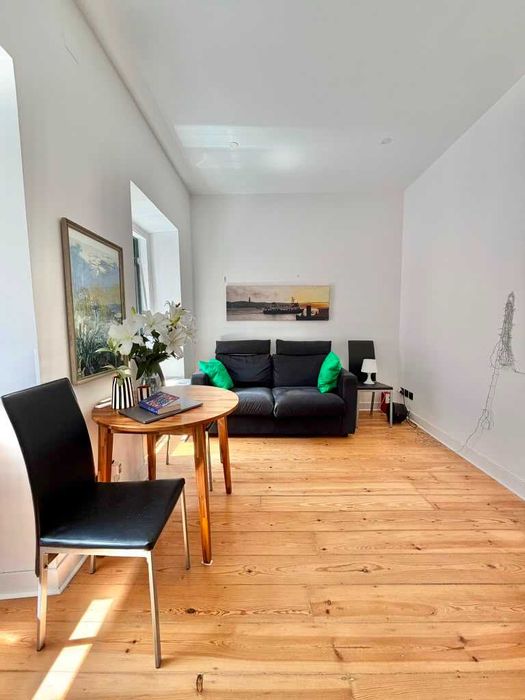Arrenda-se Apartamento T1 em Alcântara