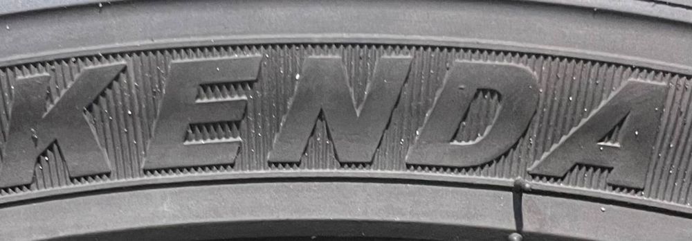 Шины б у 255/35R18 KENDA VEZDA UHP лето
