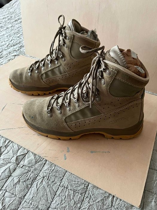 Botas de caminhada Meindl