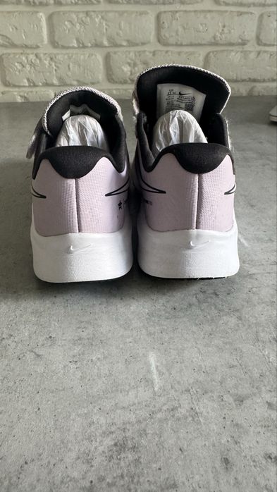 Кроссовки Nike для девочки