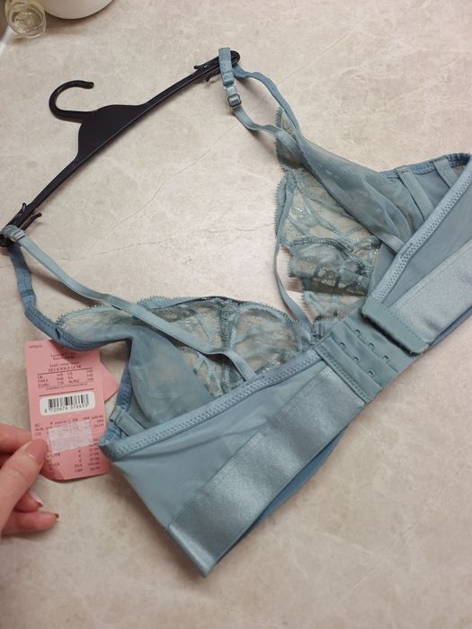 Hunkemoller 75B бюстгальтер