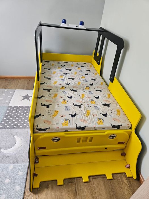 Łóżko  w kształcie  koparki