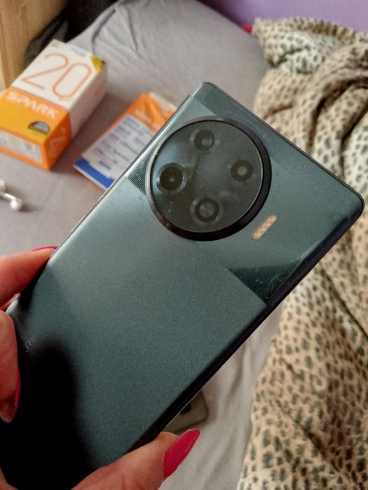 Tecno Spark 20 Pro +