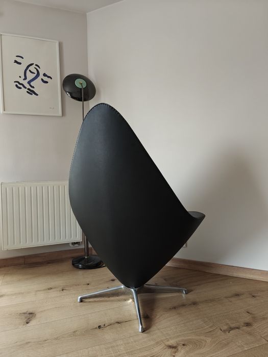Designerski, minimalistyczny fotel Engelbrechts Plateau