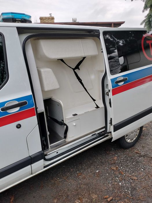 Ambulans Ford Custom 2,2 d 125km cena do negocjacji