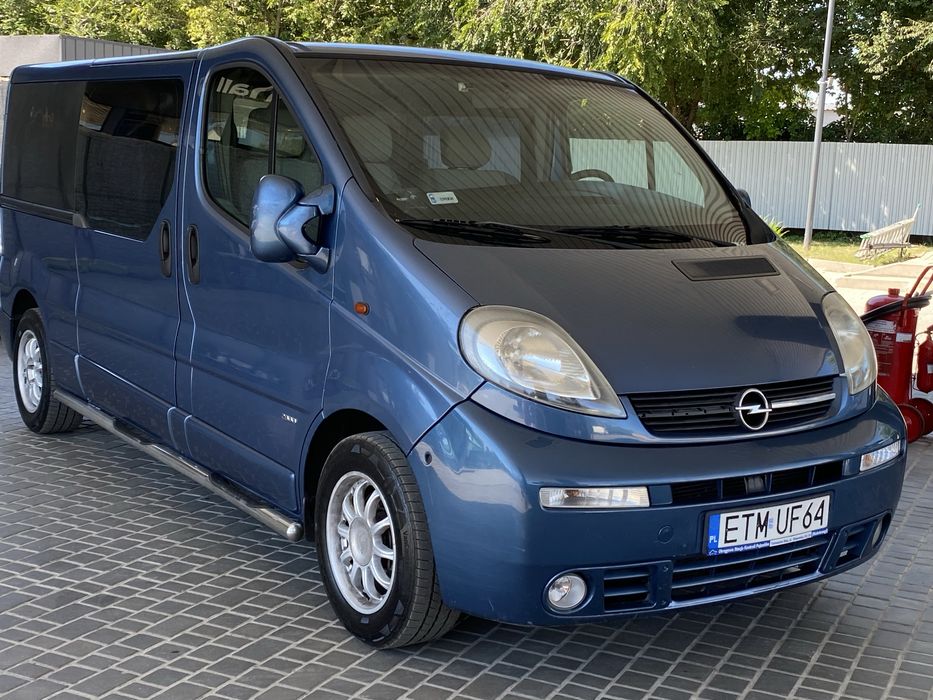 Продам Opel Vivaro 2.5 турбо дизель в идеальном состоянии