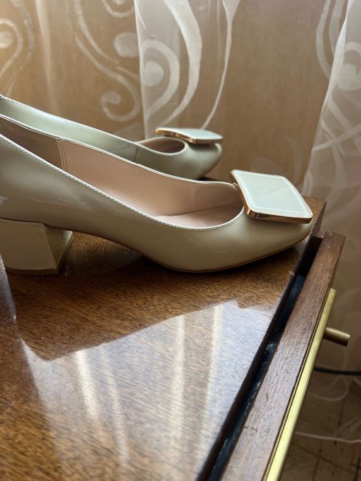 Продам туфли Clarks