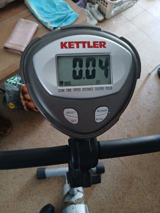 2 Bicicletas estática Kettler  e Newfit