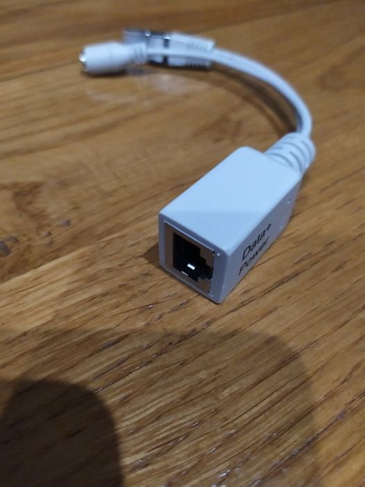 Зарядки, адаптери, проводи. Гортайте карусель