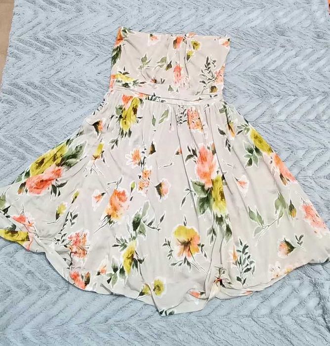 Vestido Mango Kai Kai tons cremes