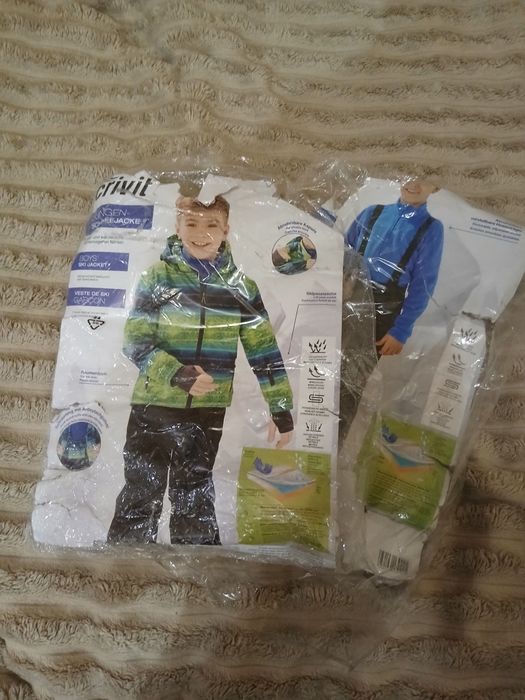 Продам лижний костюм credit 134 -140