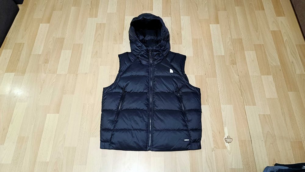 Damska kamizelka puchowa THE NORTH FACE r.L stan bardzo dobvry