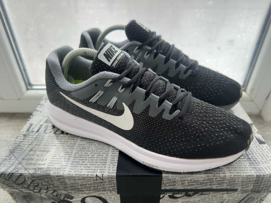 Nike Air Zoom Structure 20 'Black' чоловічі кросівки р. 43