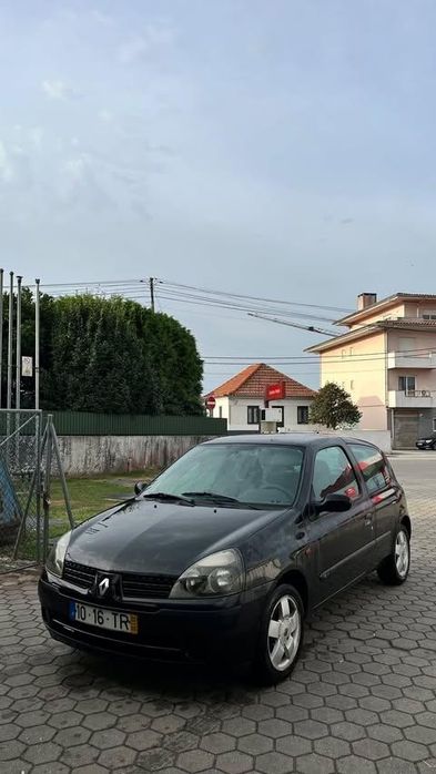 Renault Clio 5 lugares