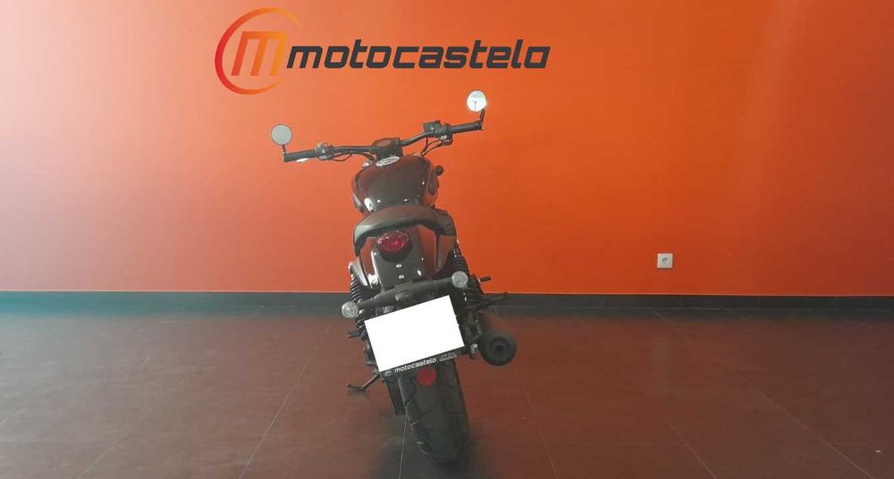 Keeway V302 C 2023