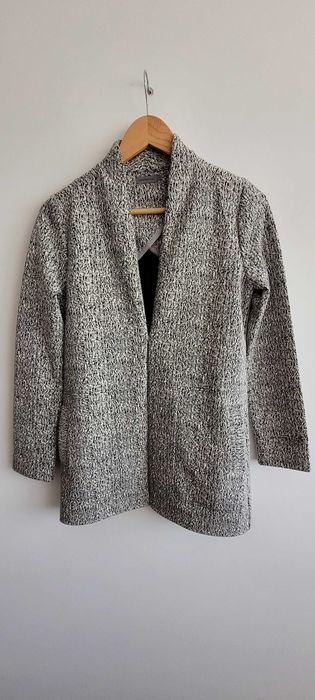 Casaco completamente novo