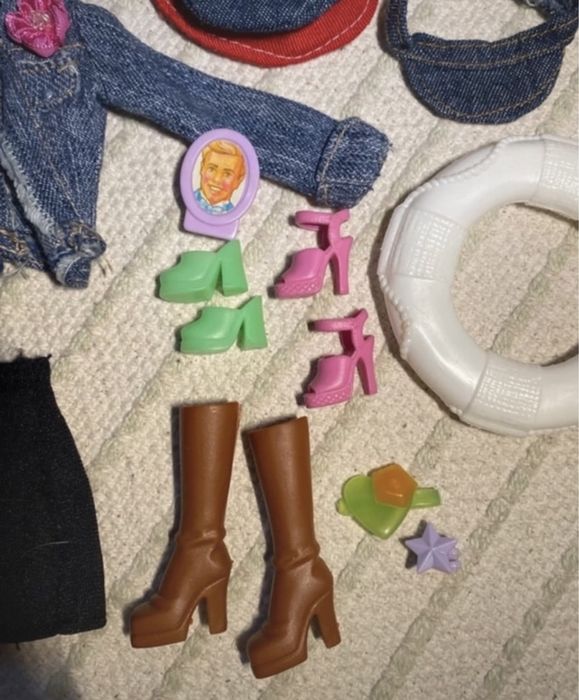 Lot acessórios Barbie