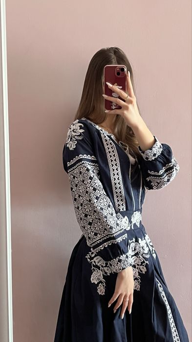 жіночий вишитий костюм двійка