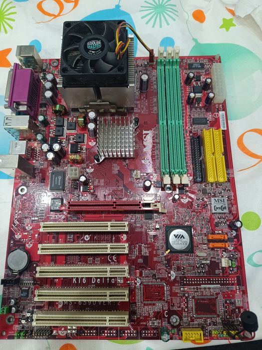 Retro płyta główna z procesorem