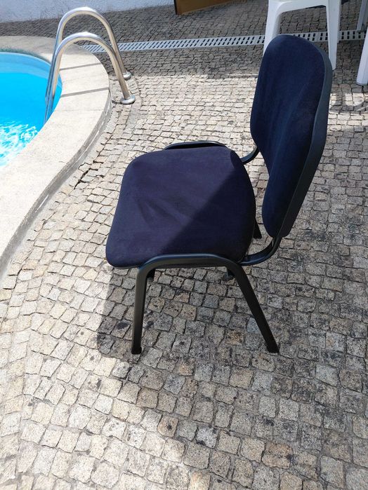 Cadeira de escritório preta