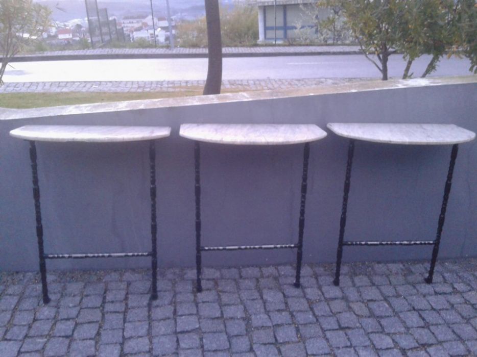 Cadeira mais 3 mesas Cabeleireiro