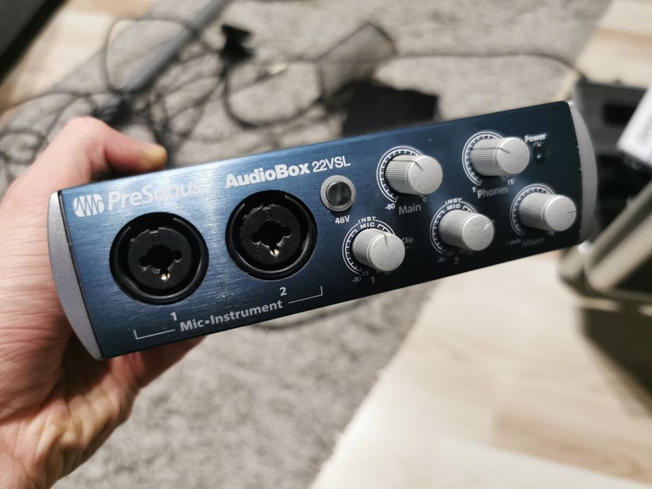 AKG P820 Tube (mikrofon lampowy)