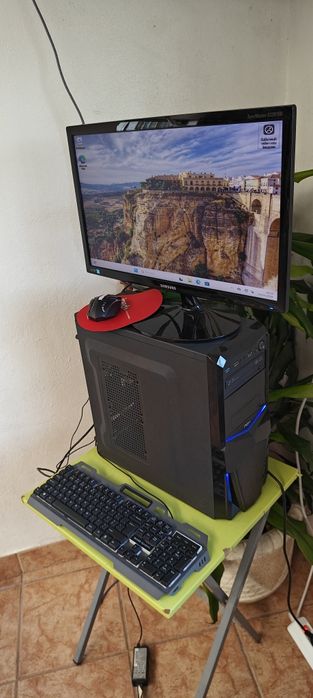Torre AMD Ryzen 5 2600X