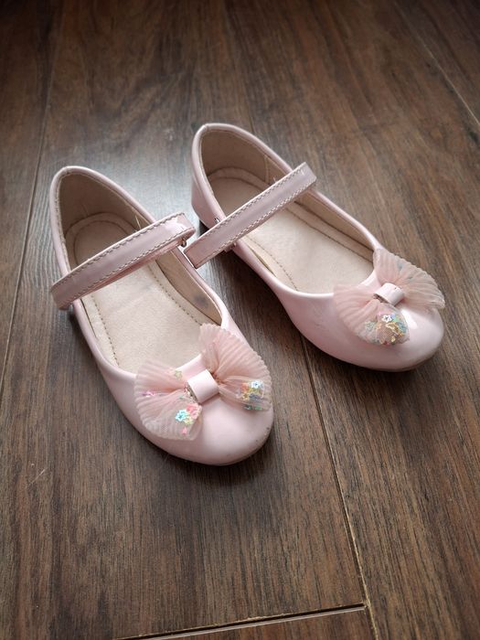 Balerinki 26 lakierki eleganckie różowe