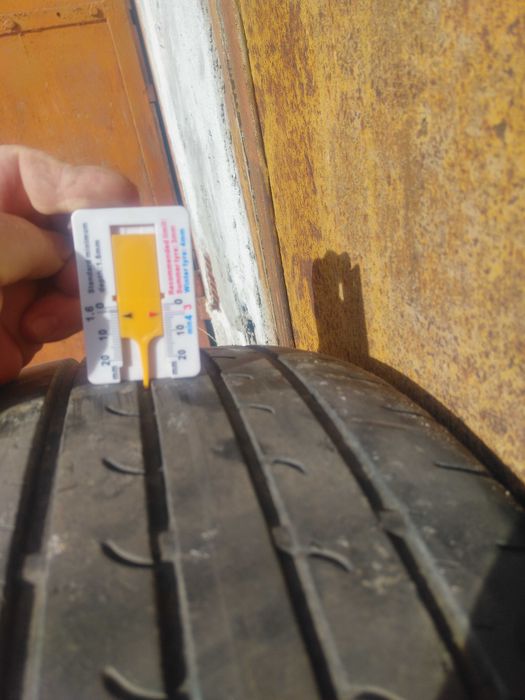 Шини б/у розмір 215/60/17