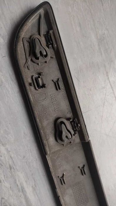 Friso porta dianteira direita Renault Scenic II (5 lugares) 03-2008