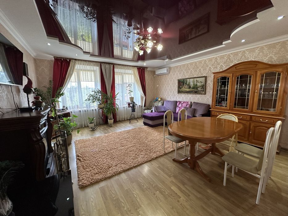 Продаж 4х кімн.квартиру вул.Соборна (район ТЦ МЕГА)