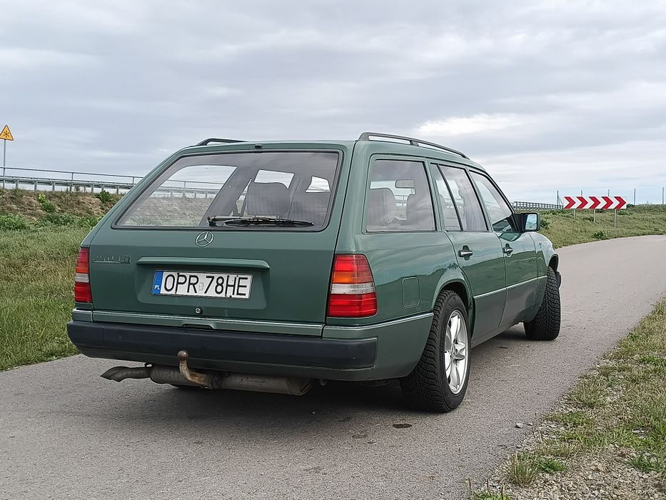 Mercedes-Benz W124 250TD