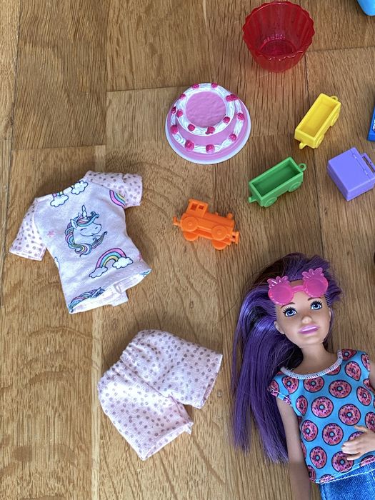 Lalki Barbie bobas Chelsea Skipper i ruchoma Teresa z akcesoriami