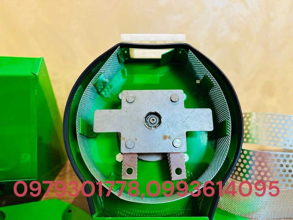 Зернодробарка BOSCH FBS-4500 кормоподрібнювач Млин ДКУ крупорушка