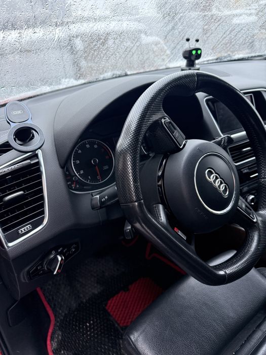 Продається Audi Q5 S-line