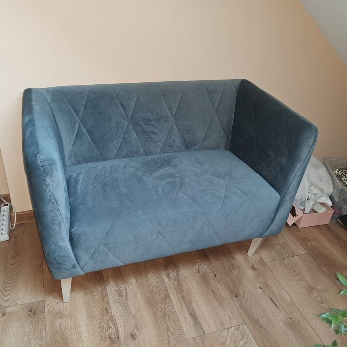 Kanapa sofa dwuosobowa skandynawska Jak Nowa