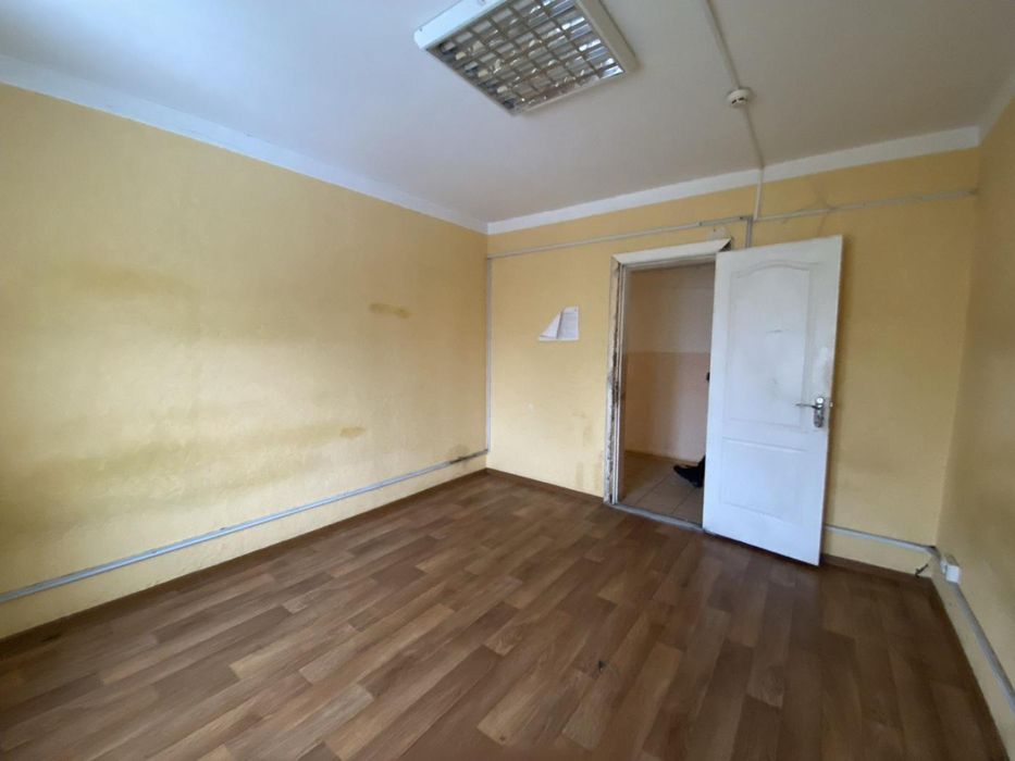 Оренда офісу на вул. Богданівська 10 на 182,7 м², вигідно