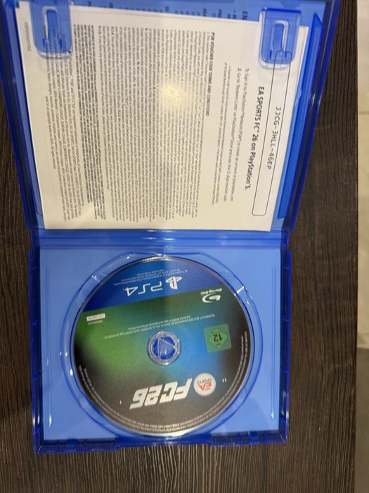 Продам диск на PS 4 Fifa 2026