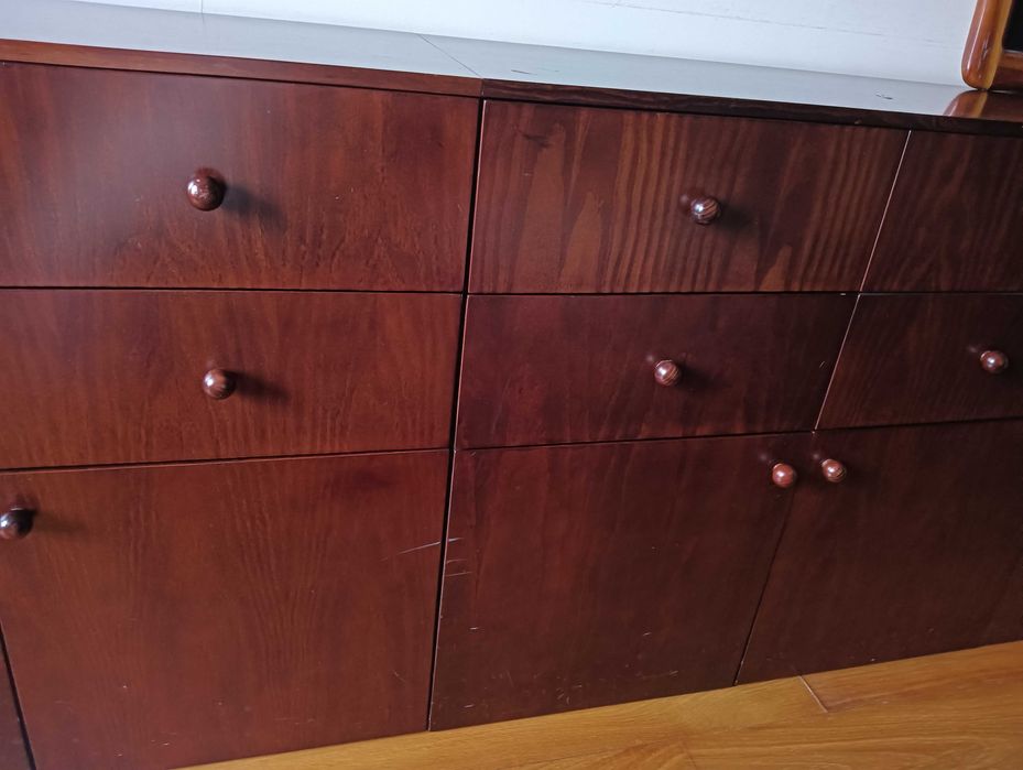 Móvel/ cómoda para quarto ou corredor