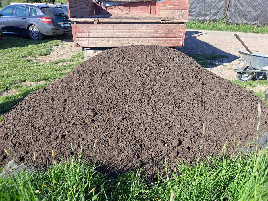 Ziemia ogrodowa siana, czarnoziem, humus, pod trawnik, pod warzywa