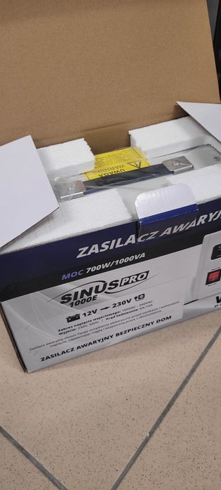 Інвертор, ДБЖ VOLT Polska SINUS PRO 1000E 12/230V  700/1000W